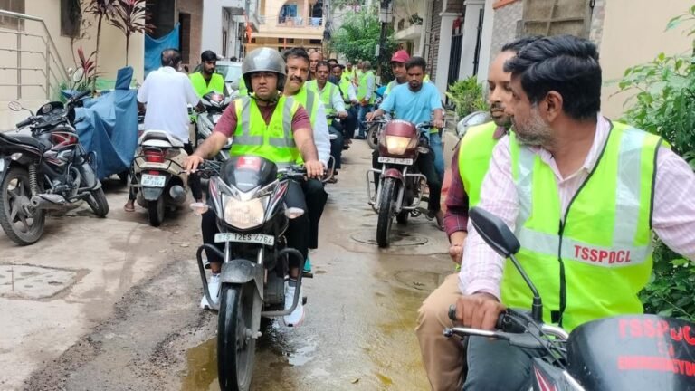 SPDCL CMD wants officials to quickly approve new connections