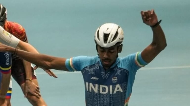 PM modi praises Anandkumar Velkumar after the World Championship in Quick Skating