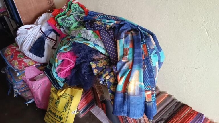 Raiders decampt with goods worth 10 £ lakh from nine shops in tirupattu