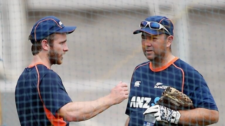Craig McMillan takes over the role of full -time coaching with New Zealand women