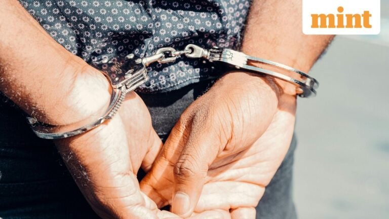 Delhi Police registers case against the director of the institution for alleged harassment of 15 students, a man watched to Agru Tech Word News