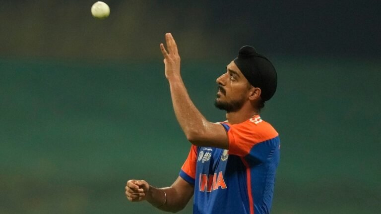 Can a hardship mix six yorkers? Irfan Pathan suggests playing Arshdeep against Pakistan