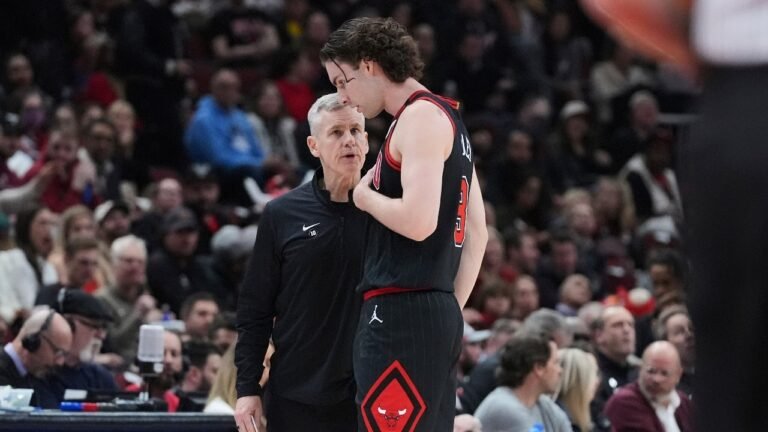 Chicago Bulls again sign Josh Giddey after the season