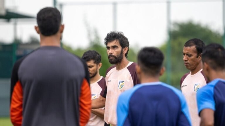 Khalid jamil urges AIFF-ISL clubs to solve players’ issues: Need to work together