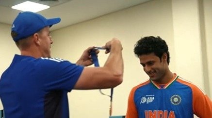 Watch: Shivam Dube Award wins Impact Player Award in Asia Cup, gets teammates in troll