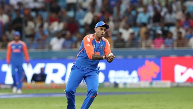 Amit Mishhra fires India for a bad field in Asia Cup: What does a coach do?