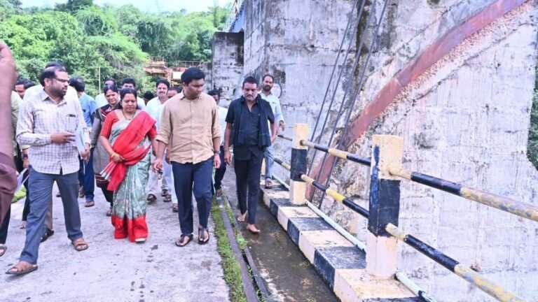 6,000 acres of paddy fields were inundated when Yeleru Reservoir reached full storage level in Kakinada