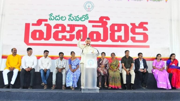 AUTO ‘DRIVERLA SOVALO’ will be launched 4th October: Andhra Pradesh cm Chandrababu Naidu