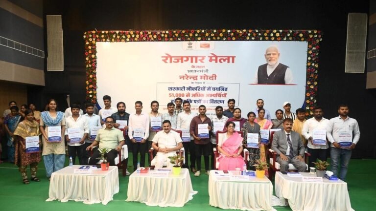69 candidates are getting appointment orders at Rozgar Mela in Vijayawada