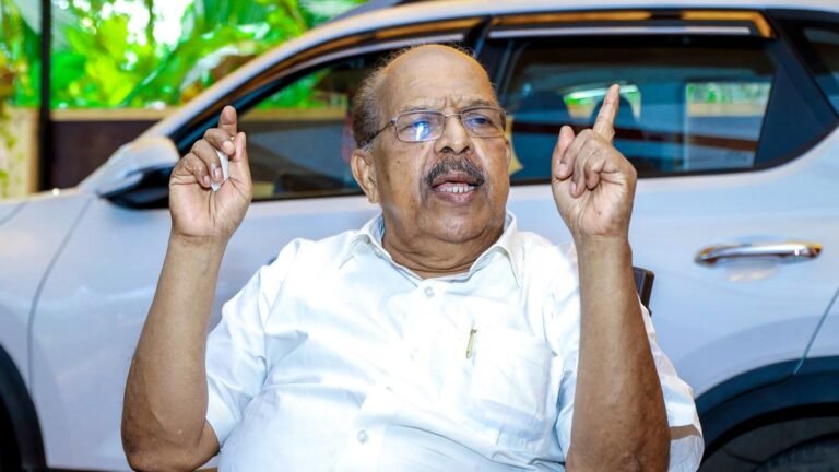 I have problems only with some leaders and not with the party: G. Sudhakaran