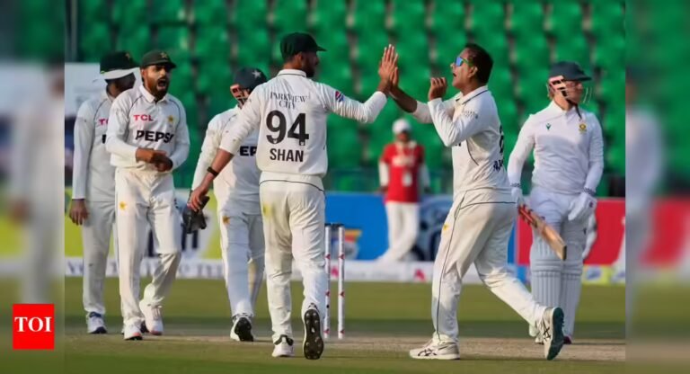 Then vs sa, 1 test: noman ali limits South Africa to 216-6 on stumps; Tony de Zorzi stands firmly with undefeated 81 | Cricket news – The Tech Word News