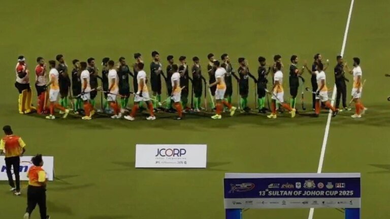 After Handshake Asia Cup Snub, India-Pak’s High Five at Hockey Tournament