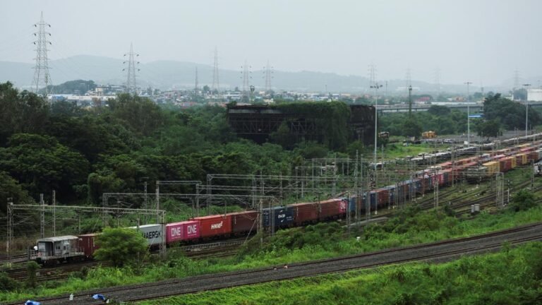 Indian railways to launch first in October from Delhi to Calcutta from Delhi to Calcutta