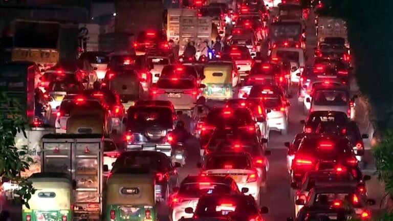 Traffic chaos haunts Delhi as Diwali rush peaks; Netizens say: ‘Do yourself a favor and stay home’ | Today’s news