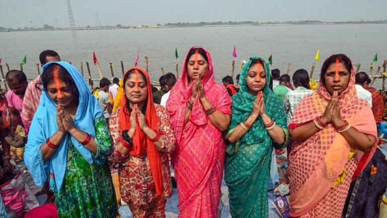 Chhath Puja 2025: Top 50 Wishes, WhatsApp Messages, Images, GIFs to Send to Your Family and Loved Ones | Today’s news