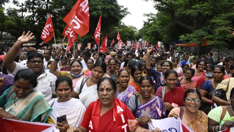 Unions, farmers unite against labor policy proposals, electricity law (amendment).