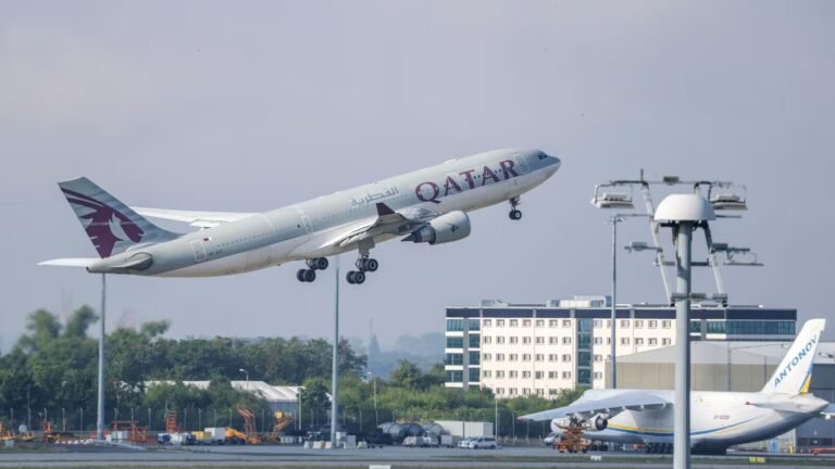 Qatar Airways Doha – Hong Kong flight diverted to Ahmedabad, performs preventive emergency landing Tech Word News