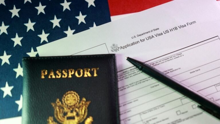 American senators will re-introduce Bill to tighten H-1B, L-1 Visa rules, search for these changes Tech Word News