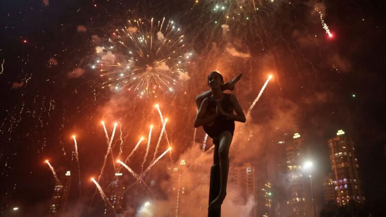 Week in Charts: Diwali AQI Rise, Festival Consumption Increase, FPI Returns