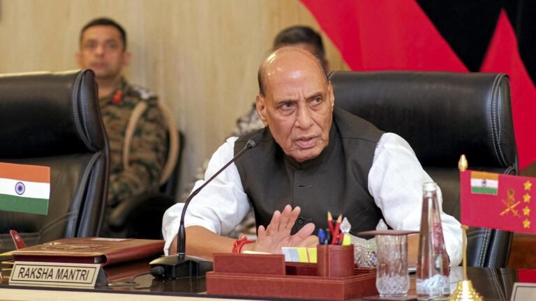 Rajnath meets army chiefs, assesses security situation