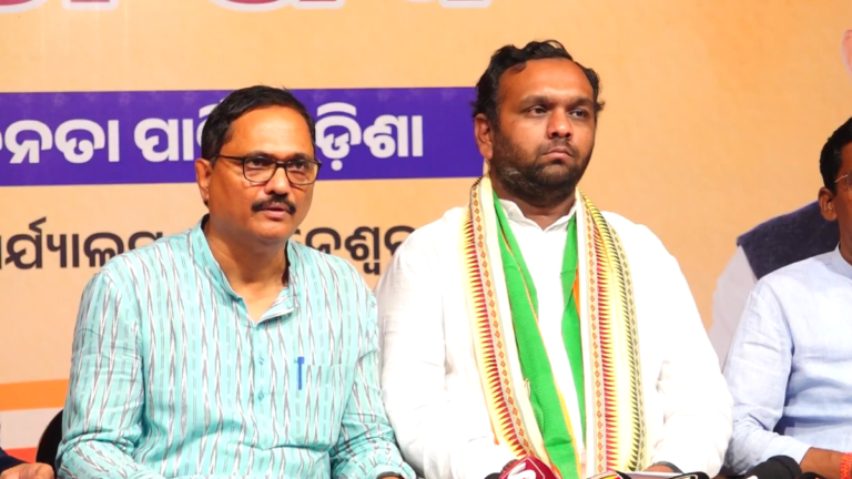 Jay Dhakia, son of former Minister BJD, join BJP