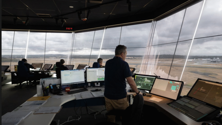 US air traffic controllers turn to Uber and restaurant jobs as government shutdown enters third week | Today’s news