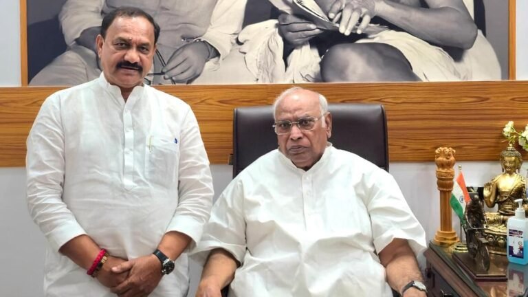 Congress to implement a petition of special holiday in SC quota BC in local bodies