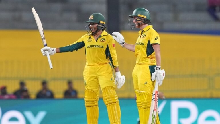 The king causes Pakistan to apply when Australia boasts the depth