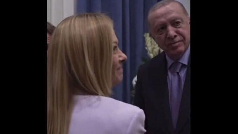 Erdogan says Meloni “You look great, but I have to get you to stop smoking” at the Cairo Summit | Tech Word News