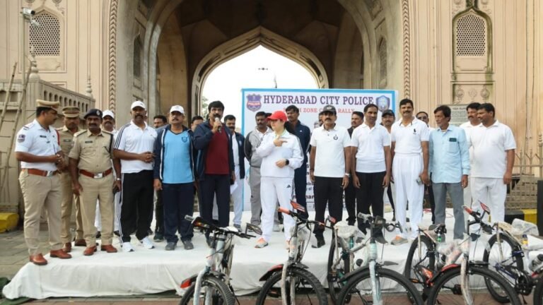 A cyclothon was held in the city in honor of police martyrs