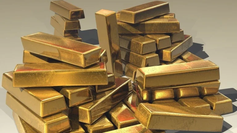 No BMW or Fortuner, Harsh Goenka Quips 1 kg Gold price in 2023 will match this luxury car | Tech Word News