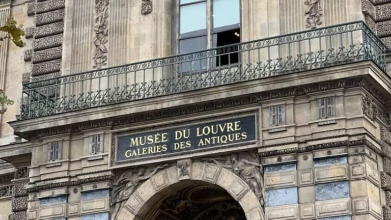 Louvre jewel heist: Window used in $102 million heist attracts tourists; social media joke: “This attraction is free” | Today’s news