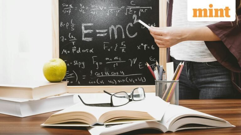 World Teachers Day 2025: 50+ wishes, WhatsApp messages, Instagram stories, quotes to share with friends and family | Tech Word News