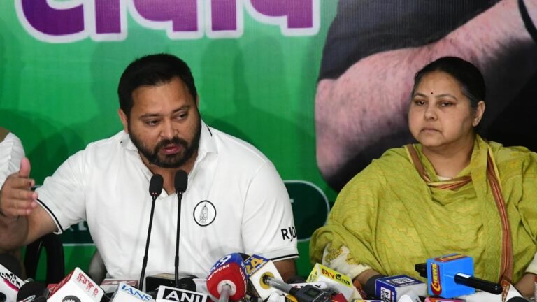 Tejashwi asks the ECI why the gender data from the first phase of polling in Bihar was not released