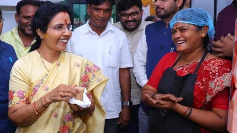 Nara Bhuvaneshwari opens a ‘Chai Raasta’ outlet in Kuppam