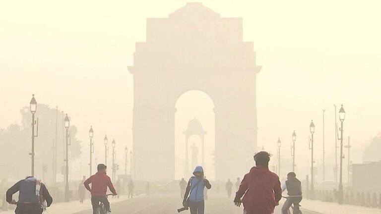 Delhi air pollution ‘slow poison’, Congress seeks all-party panel, hits out at leave policy
