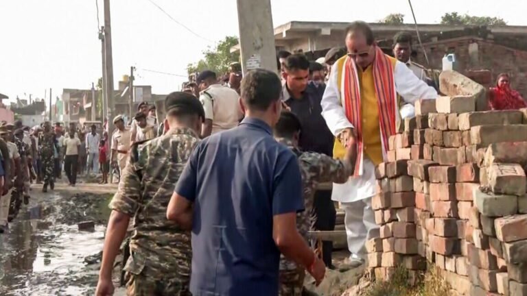 Did RJD supporters attack Bihar Dy CM’s convoy on polling day? Local varies | Today’s news