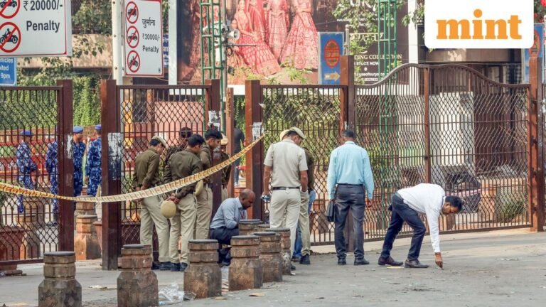 Lal Qila Metro Station, Red Fort closed today after car blast in Delhi; is Chandni Chowk Bazaar open? | Today’s news