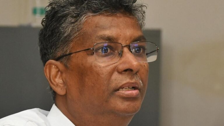 Satish Jarkiholi says he has no plans to go to Delhi now