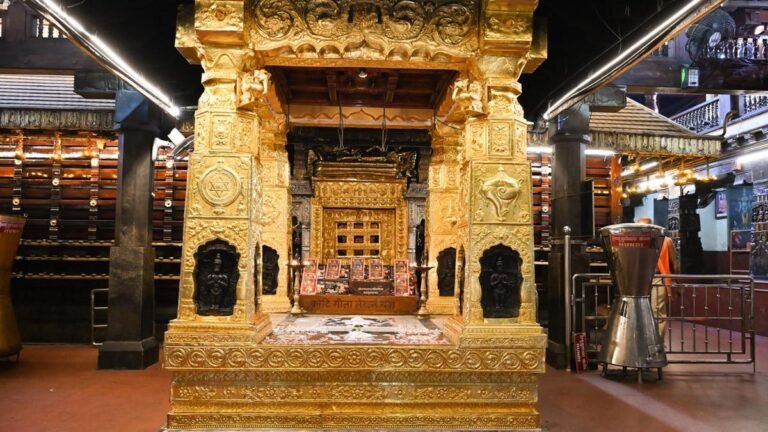 The Prime Minister will attend the Laksha Kantha Gita Parayana program at Sri Krishna Mutt in Udupi on November 28