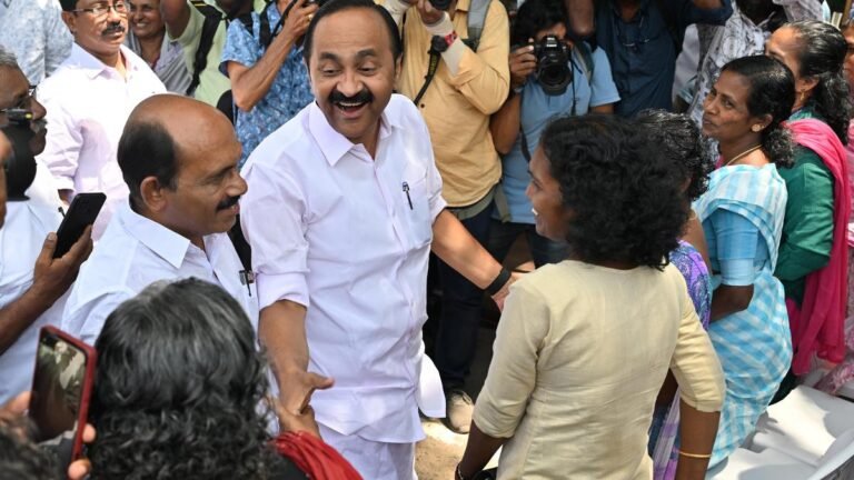 ASHAs disperse from the Secretariat gate on the 266th day