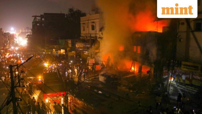 Massive fire, explosion at electronics showroom in Hyderabad; at least 1 dead, another injured: Video | Today’s news