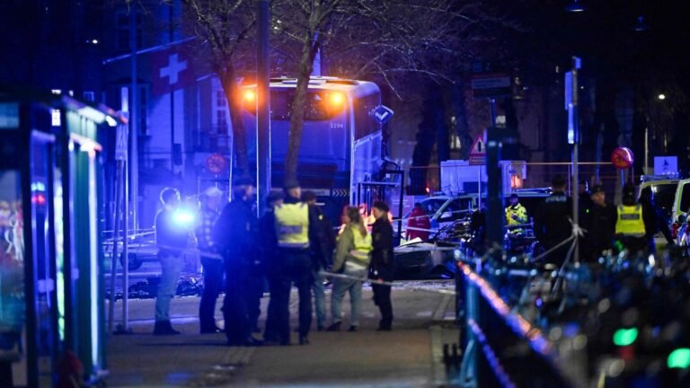 Several killed in bus crash in central Stockholm, driver arrested; investigation is ongoing | Today’s news