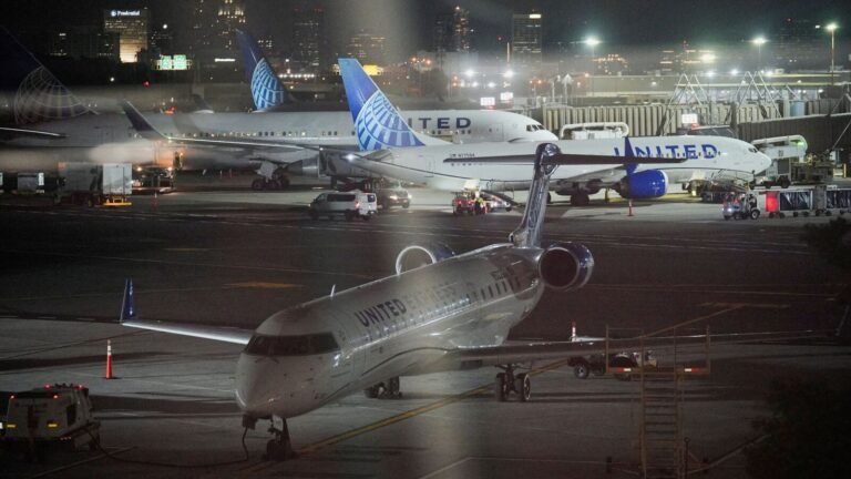 FAA nearly closes Orlando airport due to staff shortages amid shutdown, thousands of flights delayed, canceled | Today’s news