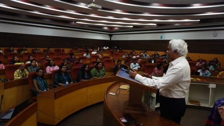 Constitution Day celebrated at Kerala University