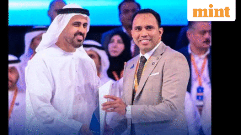 Indian Man Wins UAE Best Worker Award, Wins ₹24 Lakh, Apple Watch, Gold & More | Today’s news