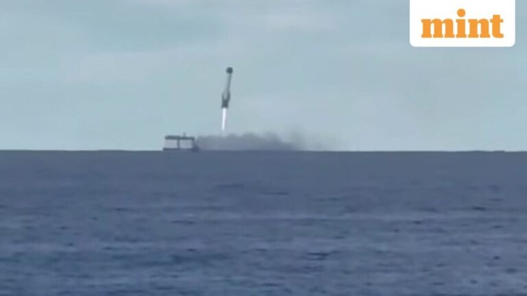 Jeff Bezos’ Blue Origin pinpoints booster landing after launch of NASA’s Mars mission | Follow | Today’s news