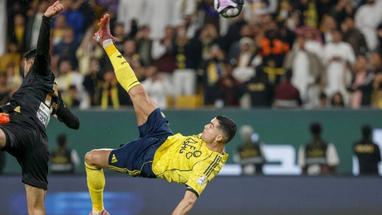 Watch: 40-year-old Cristiano Ronaldo scores stunning bicycle kick for Al Nassr