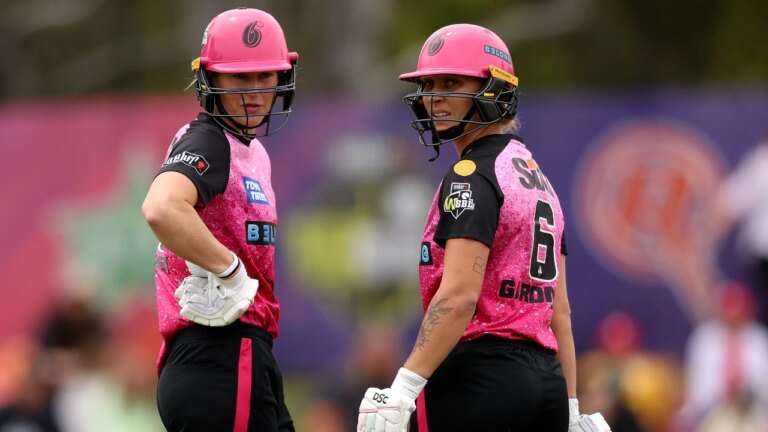 The Ellyse Perry era ends as Ash Gardner named Sydney Sixers captain for WBBL 2025