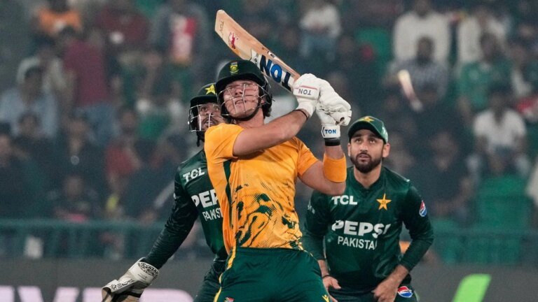 Pakistan vs South Africa 3rd T20I: Live Score and Updates from Lahore